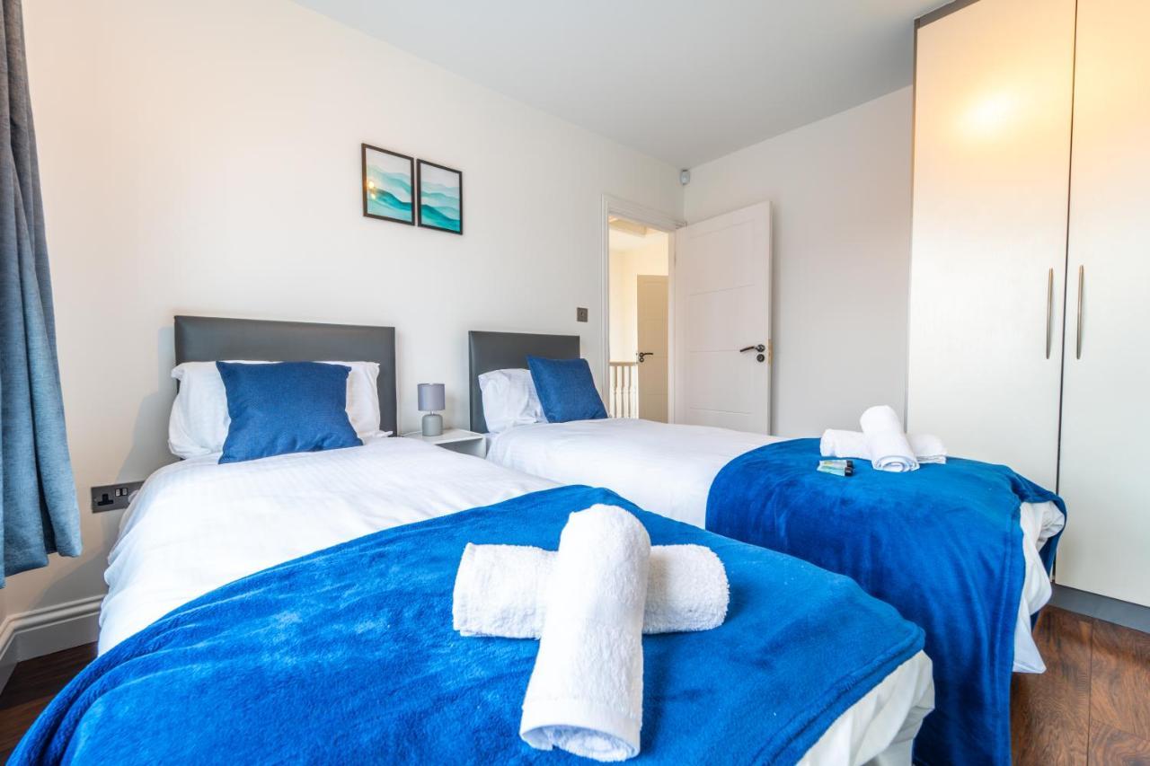 Modern Spacious 4 Bed Hayes Home With Free Parking Exteriör bild