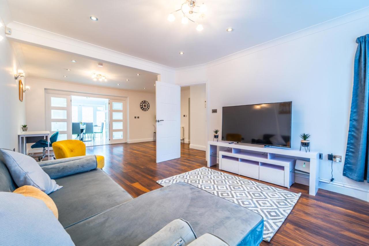 Modern Spacious 4 Bed Hayes Home With Free Parking Exteriör bild